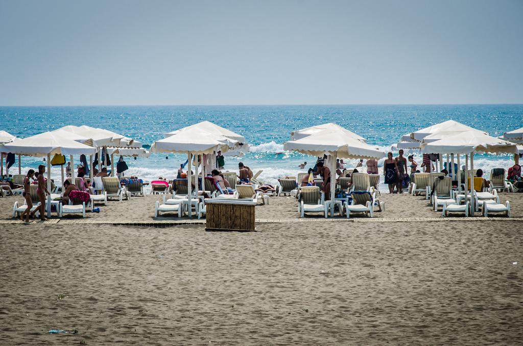 Htp Velika Plaza Ulcinj Hotel Quarto foto