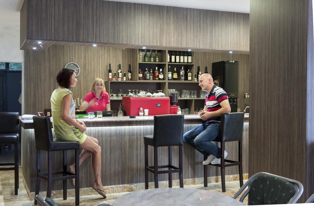 Htp Velika Plaza Ulcinj Hotel Quarto foto
